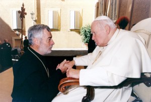 + AA Juan Pablo II sep. 2004 BIS